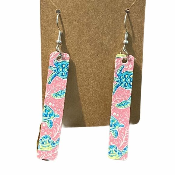 Sea Turtles Bar Dangle Drop‎ Earrings Pink Teal - Picture 2 of 5